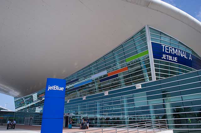 San Juan leased its Luis Muñoz Marín International Airport in 2013 to a private partnership, resulting in dramatic improvements to its facilities and services. (ALFREDO SOSA/THE CHRISTIAN SCIENCE MONITOR/GETTY IMAGES)