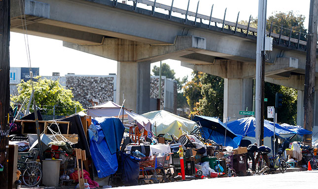 San Francisco’s encampments generate up to six tons of trash daily. (ARIC CRABB/MEDIANEWS GROUP/BAY AREA NEWS/GETTY IMAGES)