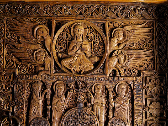 Carved Door (detail). Church of the Holy Apostles (Surb Arak‘elots‘), Monastery of Sevan (Sevanavank‘), Lake Sevan, 1486. Walnut. 731⁄4 × 389⁄16 × 77⁄8 in. (186 × 98 × 20 cm). History Museum of Armenia, Yerevan (86)