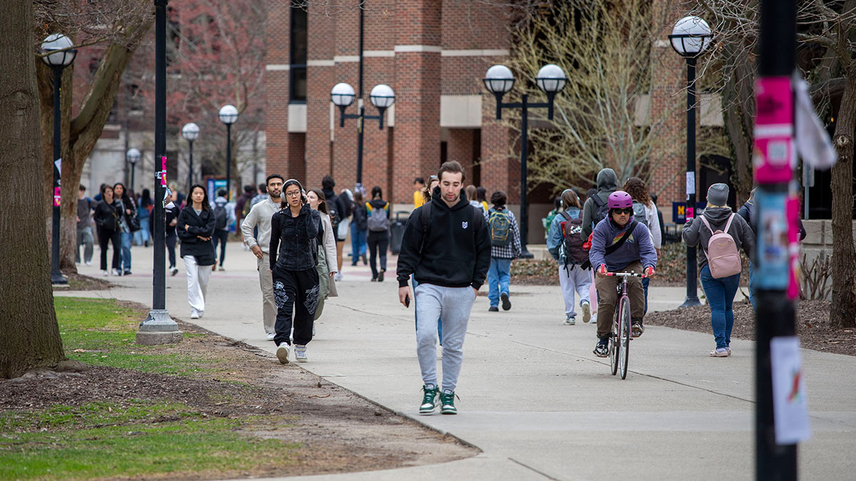 College Students Are Self-Censoring to Fit In